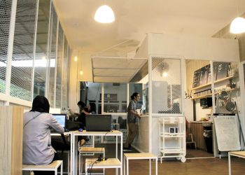 Pertama di Indonesia, Kedai Kopi di dalam Masjid Salman ITB