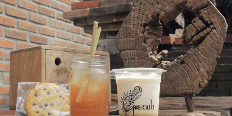 Ngopi dan ngebatik di Pecah Kopi Bandung