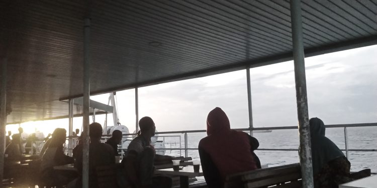 Saya Dengdong di Kapal KM Gunung Dempo (Bag IV)