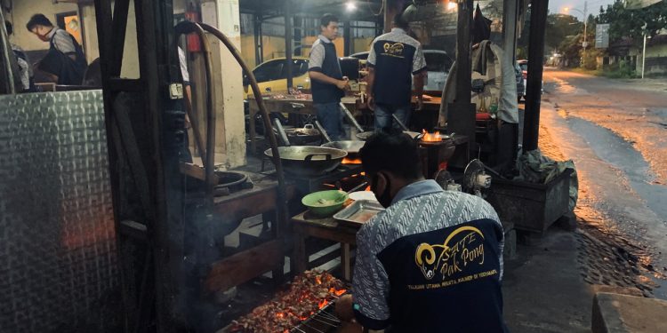 Sate Klatak Pak Pong, Surga Pecinta Daging Kambing