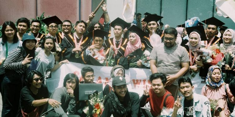 Wisuda dalam Pemaknaan Lebih Mendalam