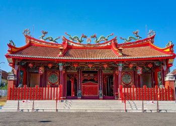 Klenteng Hwie Wie Kiong dan Klenteng See Hoo Kiong di Pecinan Semarang